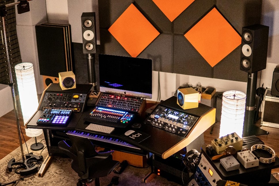 Pourquoi les studios professionnels gardent du matériel et des logiciels anciens ?